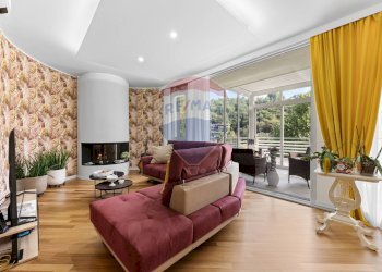 Soggiorno - Villa a Schiera via salita dei cappuccini
 
25, Como - foto 6