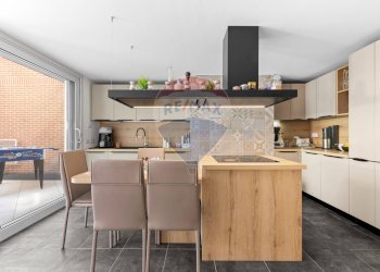 Cucina - Villa a Schiera via salita dei cappuccini
 
25, Como - foto 11