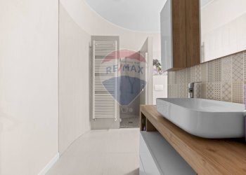 Bagno - Villa a Schiera via salita dei cappuccini
 
25, Como - foto 24