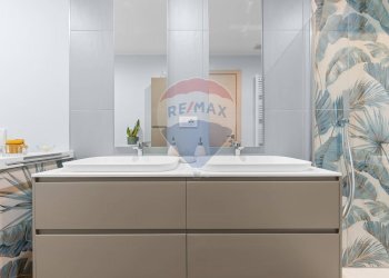 Bagno - Villa a Schiera via salita dei cappuccini
 
25, Como - foto 26