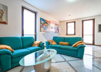 Soggiorno - Trilocale Via Papa Giovanni XXIII
 
18, Mozzo - foto 6