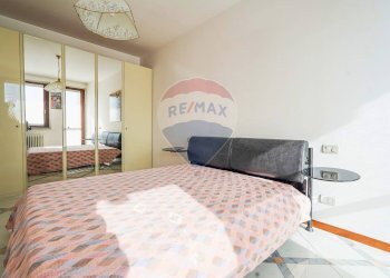 Camera / camera da letto - Trilocale Via Papa Giovanni XXIII
 
18, Mozzo - foto 11