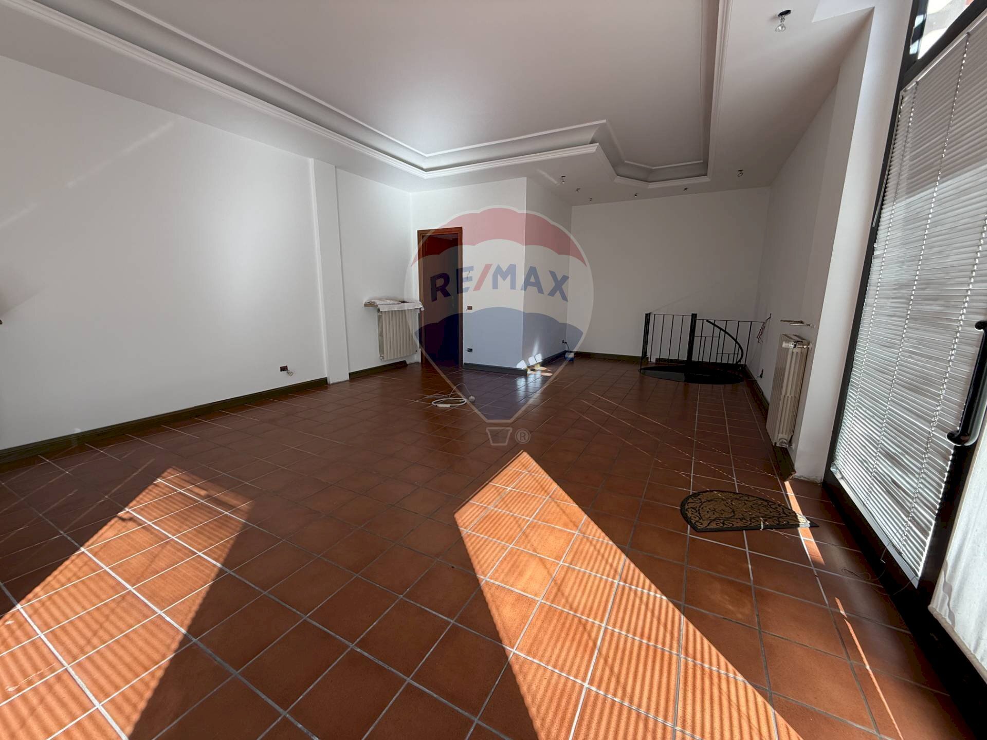 Stanza vuota - Negozio Via Piave
8, Pedrengo - foto 3