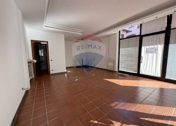 Stanza vuota - Negozio Via Piave
8, Pedrengo - foto 2