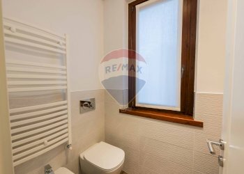 Bagno - Villa Via Maestri Del Lavoro
 
12, Bergamo - foto 8