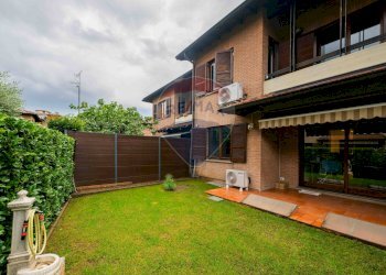 Giardino - Villa Via Maestri Del Lavoro
 
12, Bergamo - foto 21