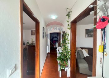 Hall / corridoio - Villa a Schiera Via Copparo
 
248, Ferrara - foto 3