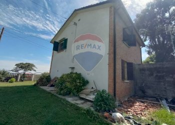 Casa all\'aperto - Casa indipendente strada leona
 
43, Jolanda di Savoia - foto 9