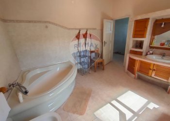 Bagno - Casa indipendente strada leona
 
43, Jolanda di Savoia - foto 30