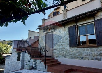 Casa all\'aperto - Independent house Frazione Villa Pozzo
 
64, Cingoli - photo 3