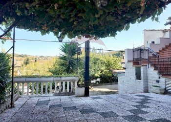 Balcone - Independent house Frazione Villa Pozzo
 
64, Cingoli - photo 4
