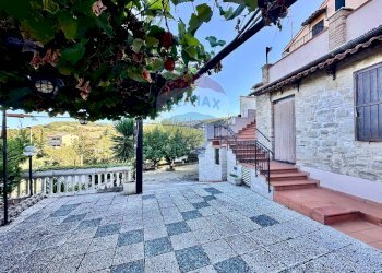 Terrazza - Independent house Frazione Villa Pozzo
 
64, Cingoli - photo 21