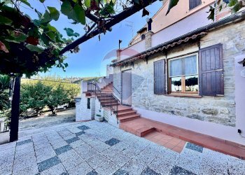 Terrazza - Independent house Frazione Villa Pozzo
 
64, Cingoli - photo 22