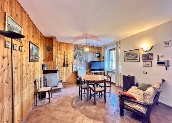 Sala da pranzo - Independent house Frazione Villa Pozzo
 
64, Cingoli - photo 24