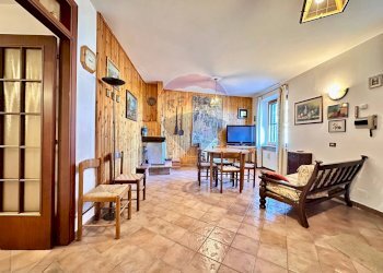 Sala da pranzo - Independent house Frazione Villa Pozzo
 
64, Cingoli - photo 37