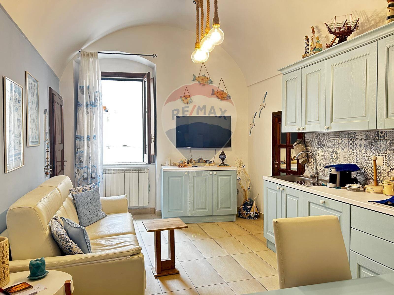 Sala da pranzo - Three-room apartment Via Mafrolla
 
23, Vieste - photo 3