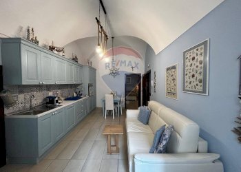 Sala da pranzo - Trilocale Via Mafrolla
 
23, Vieste - foto 6