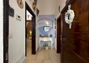 Hall / corridoio - Trilocale Via Mafrolla
 
23, Vieste - foto 16