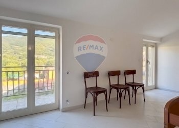 Sala da pranzo - Apartment Piazza Plebiscito
 
9, Sapri - photo 36