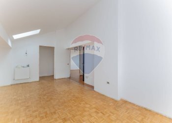 Stanza vuota - Bilocale Via Ispra
 
6, Busto Arsizio - foto 14