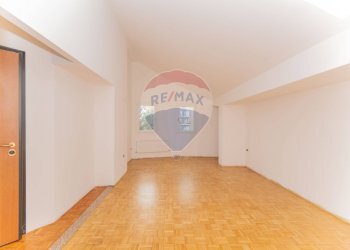 Stanza vuota - Bilocale Via Ispra
 
6, Busto Arsizio - foto 17