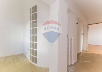 Hall / corridoio - Bilocale Via Ispra
 
6, Busto Arsizio - foto 21