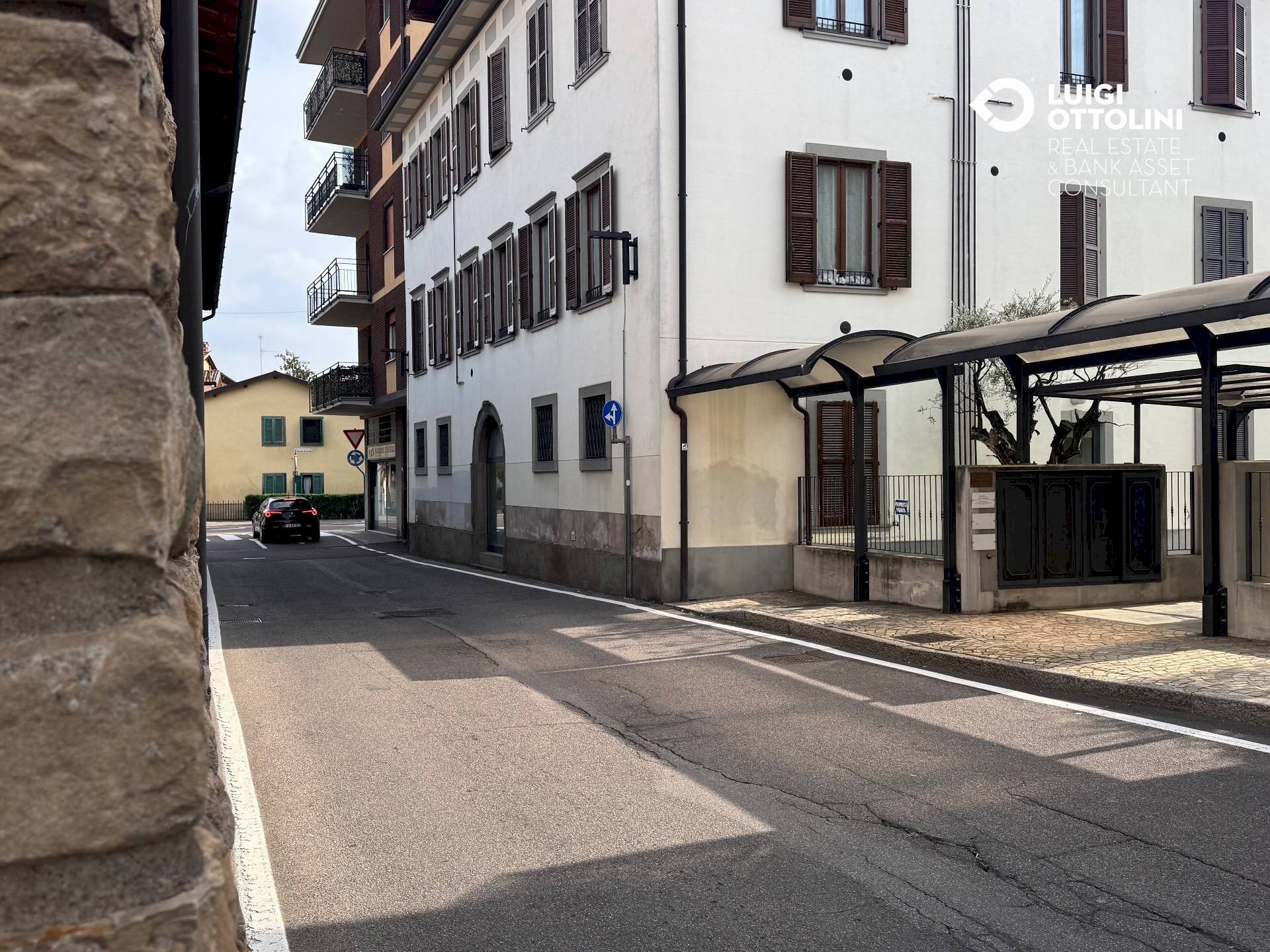 Foto 3 - Shop via Sant'Andrea
 
3, Dalmine - photo 3