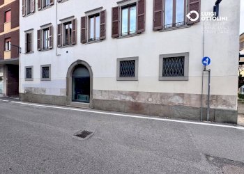 Foto 8 - Negozio via Sant'Andrea
 
3, Dalmine - foto 8