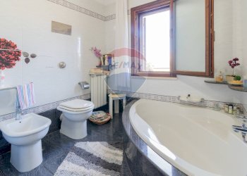 Bagno - Appartamento Via Paolo Borsellino
 
4/B, Santa Flavia - foto 40