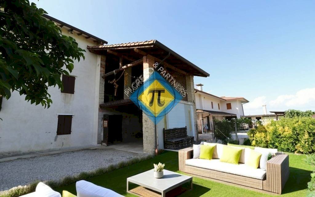 Foto 1 - Casa indipendente via Mure
 
3, Sesto al Reghena - foto 1