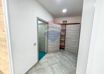 Hall / corridoio - Locale Commerciale Napoli - foto 6