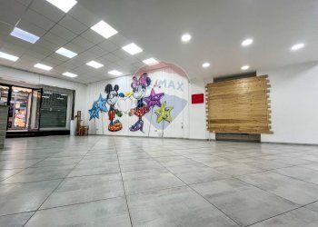 Ricezione / Lobby - Locale Commerciale Napoli - foto 9