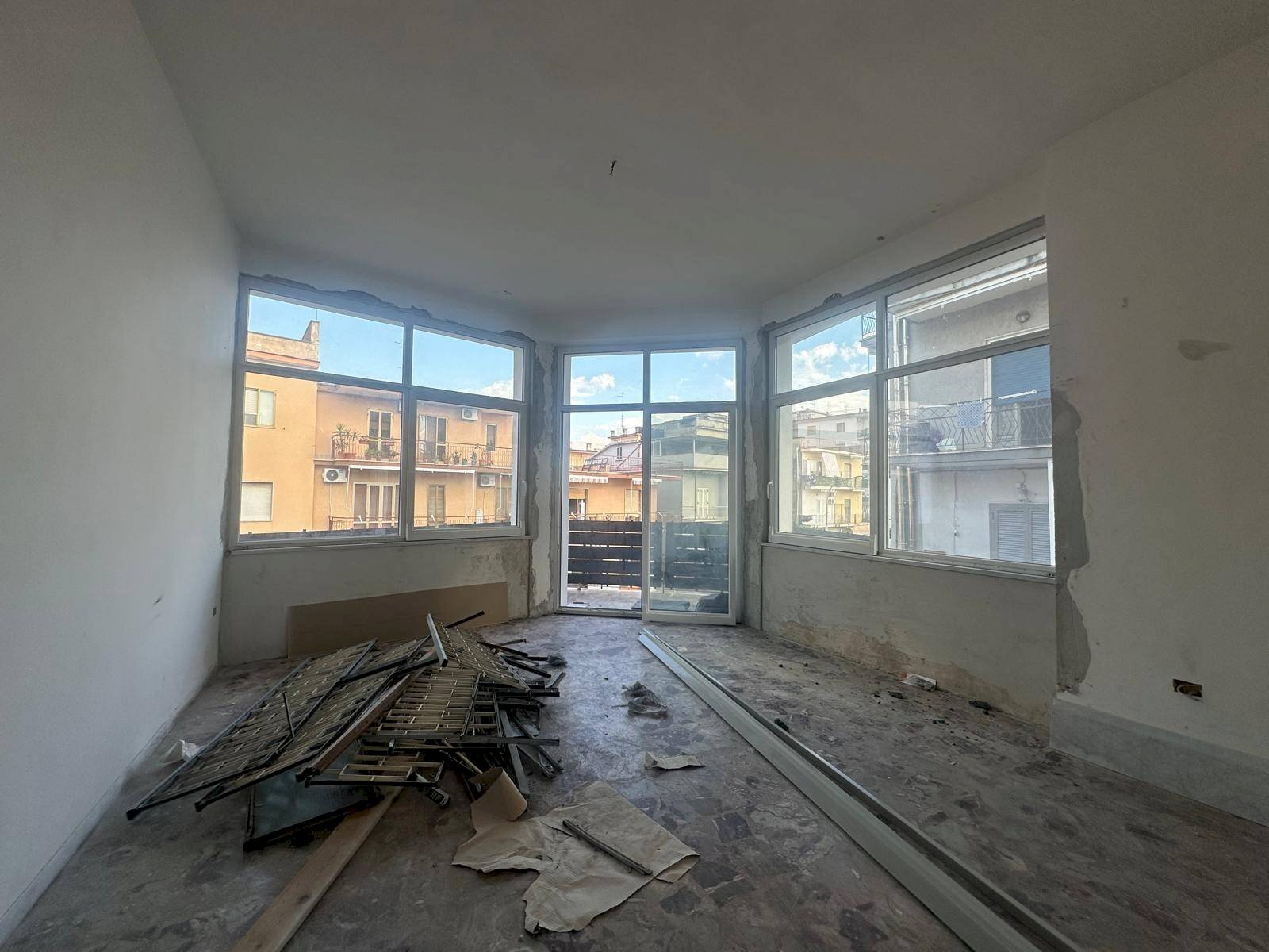 Foto 1 - Bilocale VIA LIBERTA'
 
99, Maddaloni - foto 1