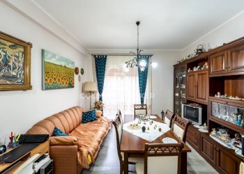 Foto 5 - Trilocale Via Santa Maria La Stella
 
47, Aci Sant'Antonio - foto 5