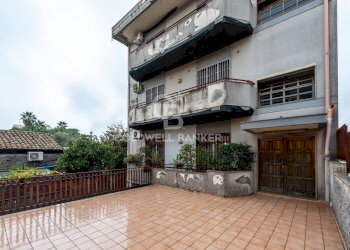 Foto 1 - Trilocale Via Santa Maria La Stella
 
47, Aci Sant'Antonio - foto 1