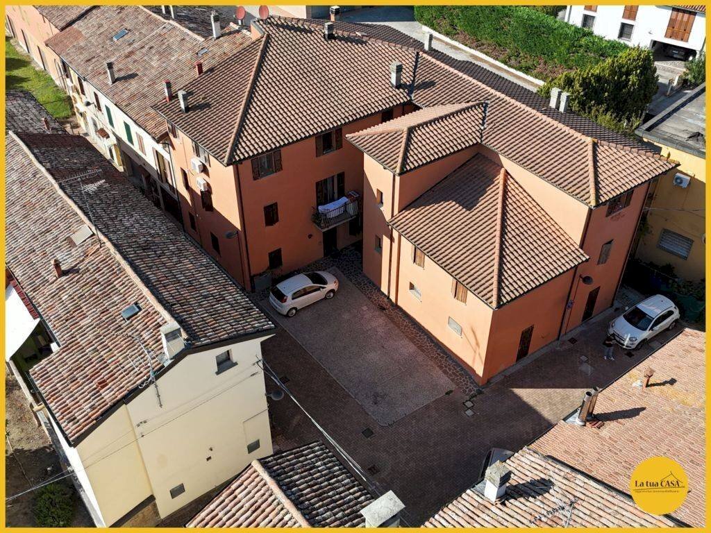 Foto 1 - Three-room apartment corso giuseppe mazzini
 
313, Molinella - photo 1