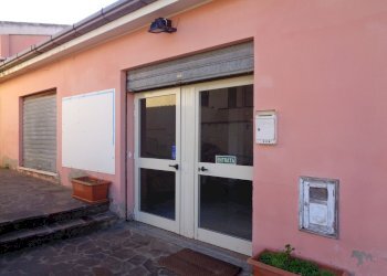 Foto 1 - Commercial Premises Pietro Nenni, Tratalias - photo 1