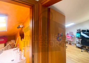 Disimpegno - Villa a Schiera via Aie del Borgo, Verucchio - foto 19