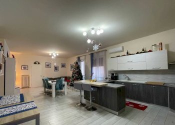 Salone - Trilocale via Trento, Tortona - foto 1