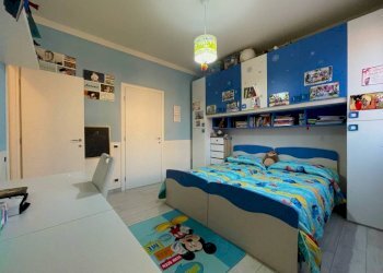 Camera da letto - Trilocale via Trento, Tortona - foto 13