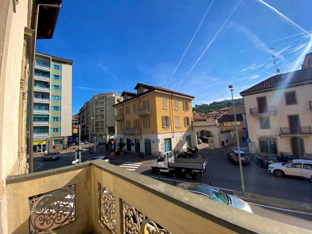 Balcone - Trilocale piazza Roma, Tortona - foto 3