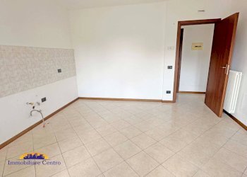 Angolo cottura - Bilocale piazza 4 Novembre, 12, Povegliano Veronese - foto 3