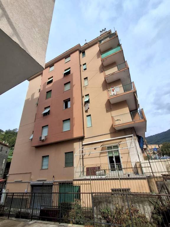 Facciata - Shop via Geirato, 14r, Genova - photo 3