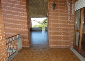 Terrazzo - Quadrilocale via Belvedere, Grinzane Cavour - foto 13