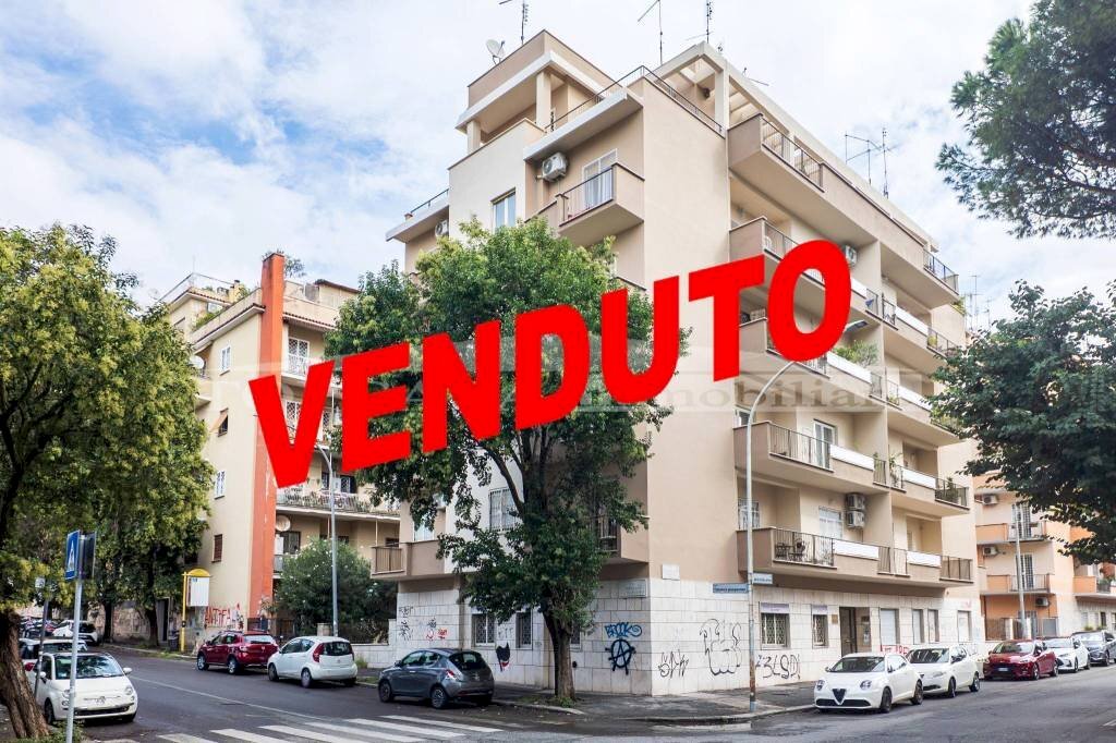 Facciata - Appartamento via Giulio Aristide Sartorio, 9, Roma - foto 1