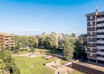 Vista - Quadrilocale viale Camillo Sabatini, 150, Roma - foto 33