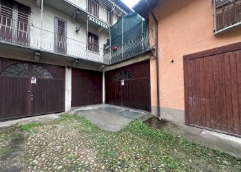 Box auto - Box via Spanzotti, Carmagnola - foto 2