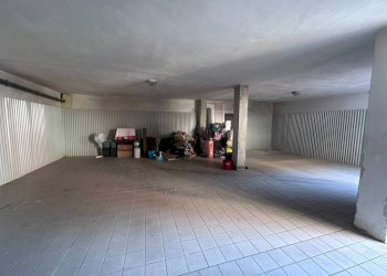 Magazzino - Box via Spanzotti, Carmagnola - foto 4