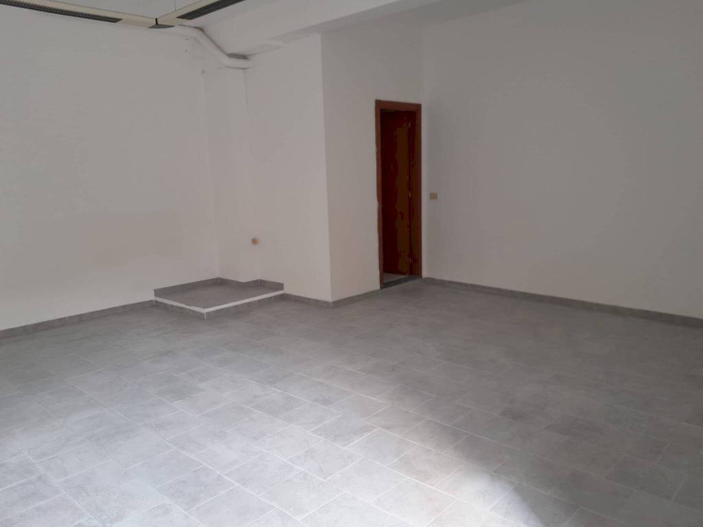 Interno palazzo - Warehouse via Antica Romana di Quinto, Genova (neighborhood Quarto) - photo 3