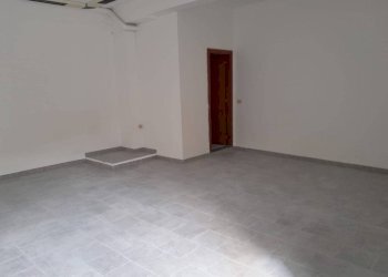 Interno palazzo - Magazzino via Antica Romana di Quinto, Genova (zona Quarto) - foto 3